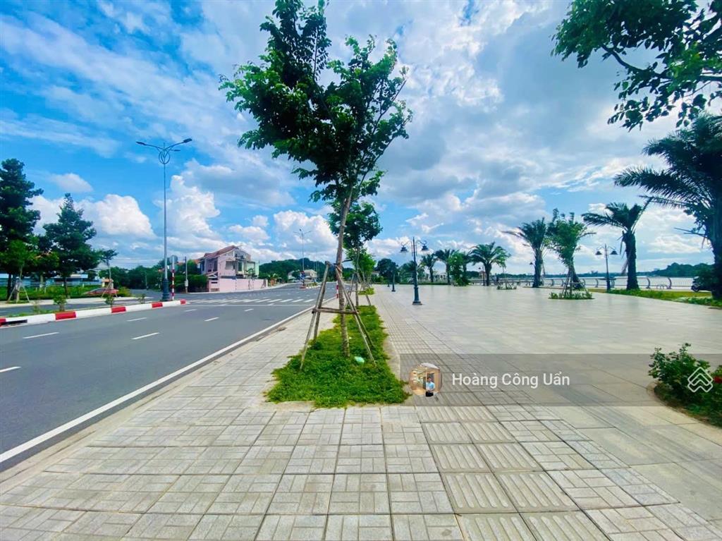 Đất lớn mặt tiền đường bờ kè sông đồng nai. phường bửu long (rẻ hơn giá hẻm). dt 416m2  10 tỷ