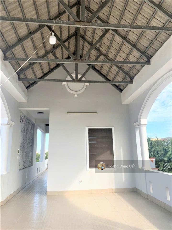 Nhà đẹp 2 lầu mặt tiền đường hoàng minh chánh, phường hoá an  biên hoà. dt 5x27m shr hoàn công