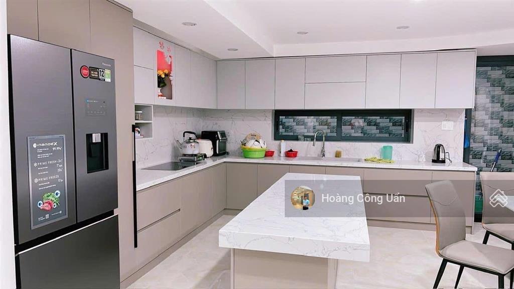 Nhà phố cao cấp phường bửu long. đường huỳnh văn nghệ vô 1 sẹc 50m. dt 6x18,5m. shr hoàn công