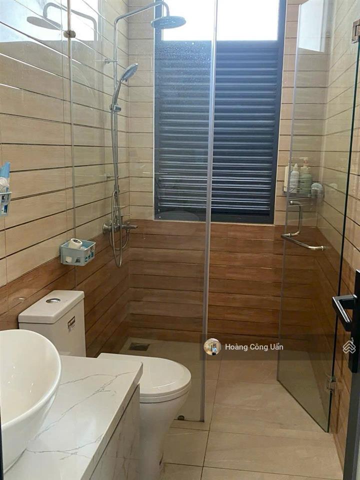 Nhà phố cao cấp phường bửu long. đường huỳnh văn nghệ vô 1 sẹc 50m. dt 6x18,5m. shr hoàn công