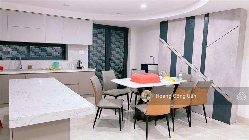 Nhà phố cao cấp phường bửu long. đường huỳnh văn nghệ vô 1 sẹc 50m. dt 6x18,5m. shr hoàn công