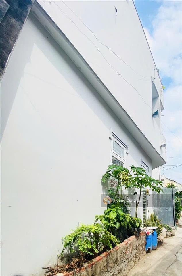 Bán nhà phường trung dũng, cách đường hưng đạo vương 10m. hẻm ô tô. giá chỉ 2ty500