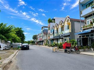 Bán nhà 1 lầu  mặt tiền đường chính kdc pouchen phường bửu hoà  biên hoà. 1 sẹc đ nguyễn thị tồn