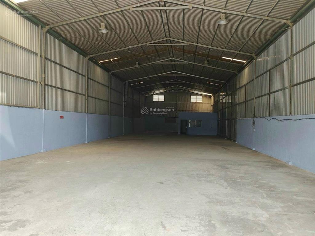 Cho thuê nhà kho 500m2 giá 24tr/th khách bao bì hết hạn hđ tại 1/ hà huy giáp quận 12. xe tải lớn