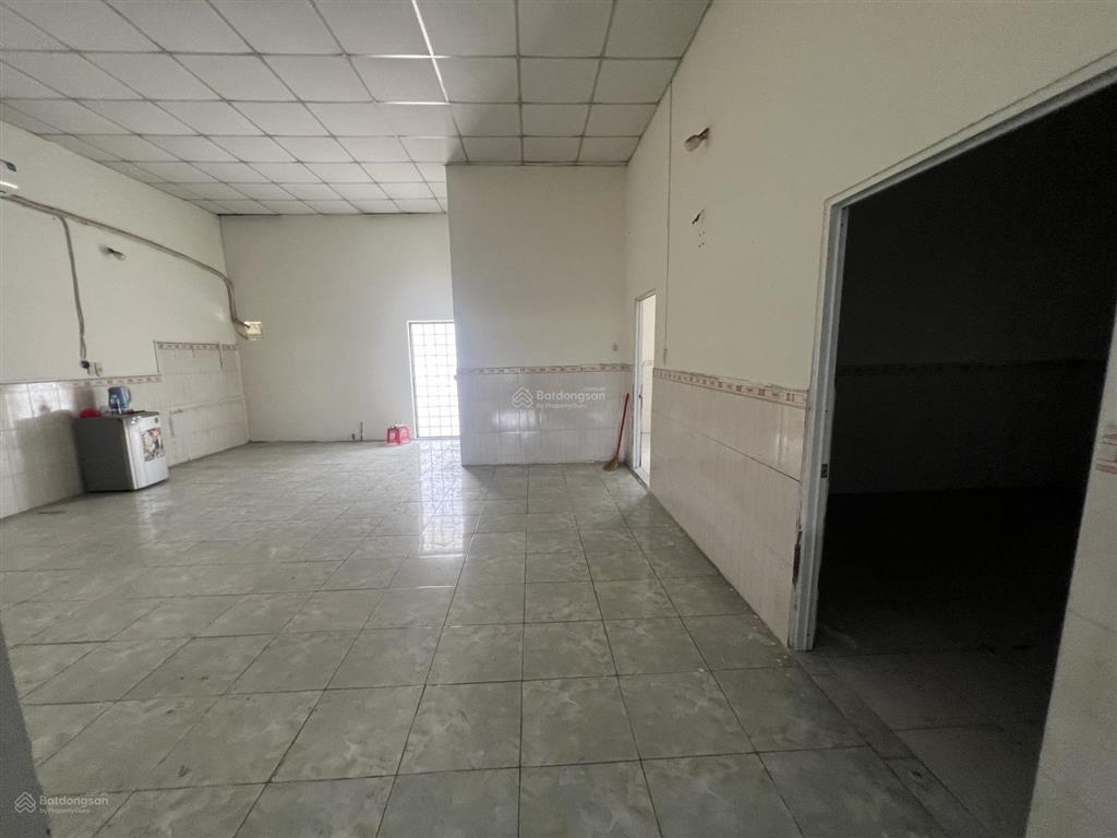 Cho thuê nhà xưởng 290m2 giá 17tr tại 1/ nguyễn ảnh thủ, quận 12, xe tải, có sẵn vp sạch sẽ