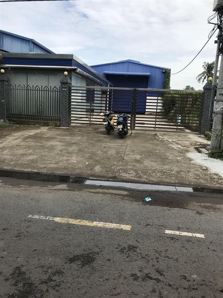 Cho thuê nhà kho 1300m2 tại 1/ nguyễn ảnh thủ khách hết hạn hđ. xe tải di chuyển, có sẵn vp