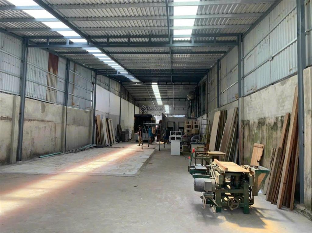 Cho thuê nhà kho 330m2 giá 15 triệu khách hết hạn hđ tại lê văn khương gần q12. xe tải di chuyển