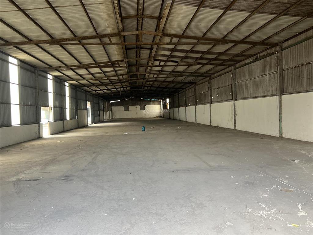 Cho thuê nhà xưởng tổng diện tích 1500m2. xây dựng 800m2 giá thuê 30tr. đường xe tải. dạ ngành nghề