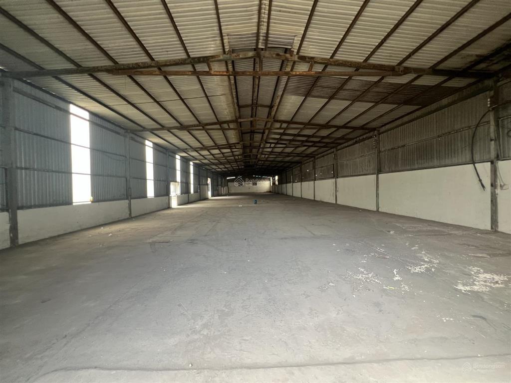 Cho thuê nhà xưởng tổng diện tích 1500m2. xây dựng 800m2 giá thuê 30tr. đường xe tải. dạ ngành nghề
