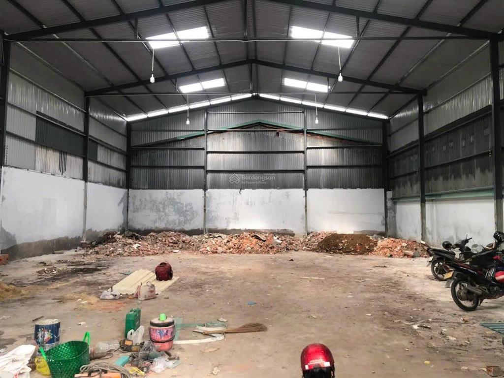 Cho thuê nhà kho 510m2 32tr khách lazada hết hạn hđ. mặt tiền quốc lộ 1a q12 xe container chui kho.