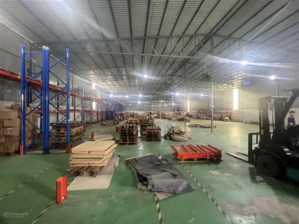 Cho thuê nhà xưởng 1100m2 giá 60tr/th khách in ấn hết hạn, pccc vách tường, xe container đỗ cửa