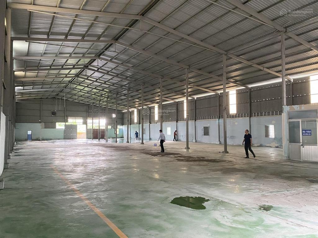 Cho thuê nhà xưởng 1100m2 giá 60tr/th khách in ấn hết hạn, pccc vách tường, xe container đỗ cửa