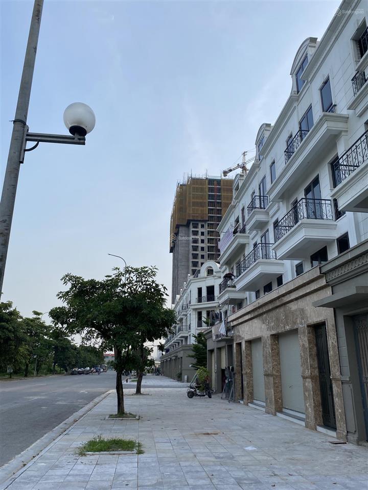 Liền kề hải phát mặt hồ, đường 30m, trâu quỳ, dt 90m2 giá 35 tỷ.  0867 219 ***