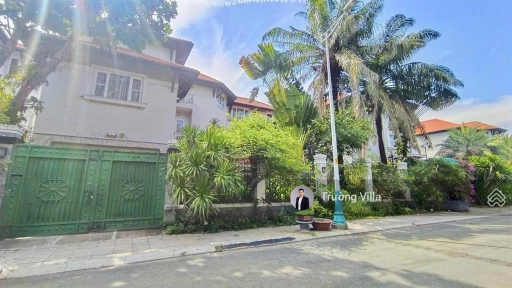 Bán biệt thự 550m2 gần sông sài gòn nằm trong kdc thủ thiêm villa  thạnh mỹ lợi, quận 2
