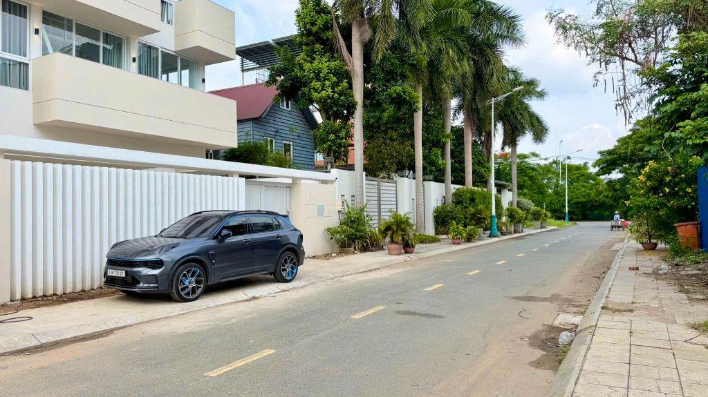 Bán nền biệt thự đơn lập thủ thiêm villa  diện tích 13x28m giá 140 triệu/m2