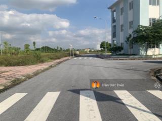 Hàng độc quyền, duy nhất lô đất 2 mặt thoáng trước sau khu đấu giá cự khối,đối diện hồ 30ha cự khối