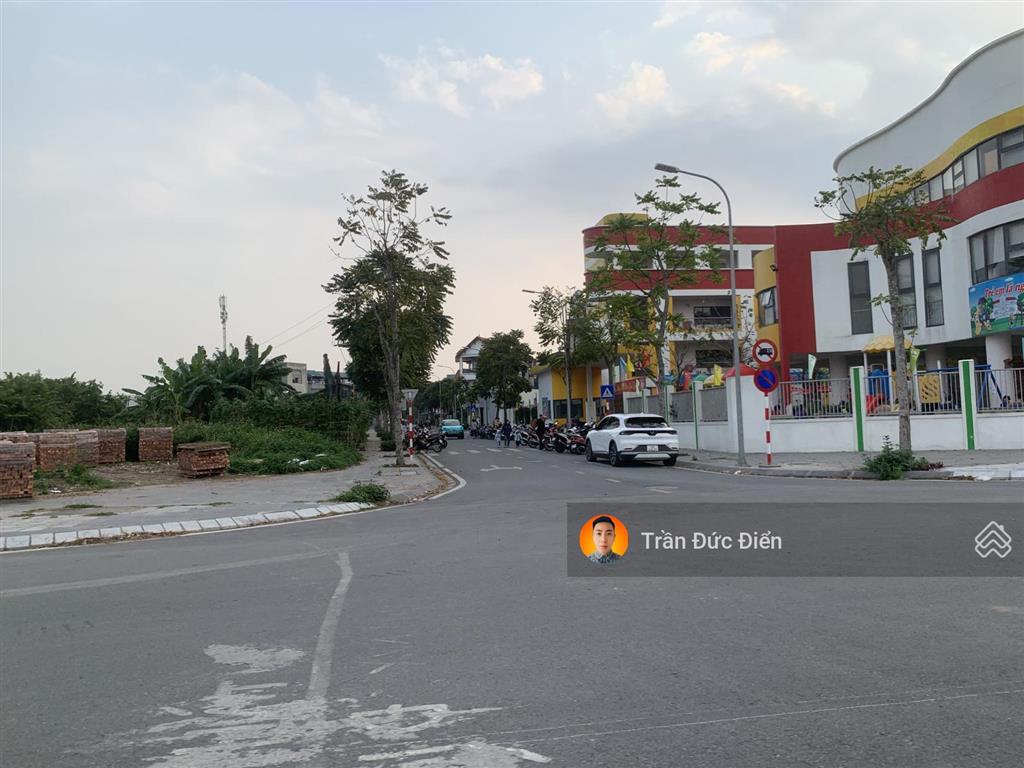 Bán lô góc khu đấu giá cự khối đường 15m, tặng nhà 3,5 tầng mới đầy đủ công năng sử dụng