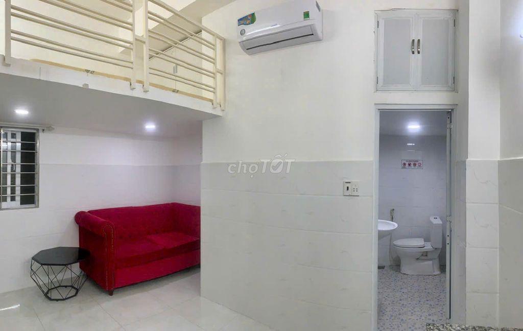 Căn hộ dịch vụ có gác rộng, full nội thất, kế bên UFM