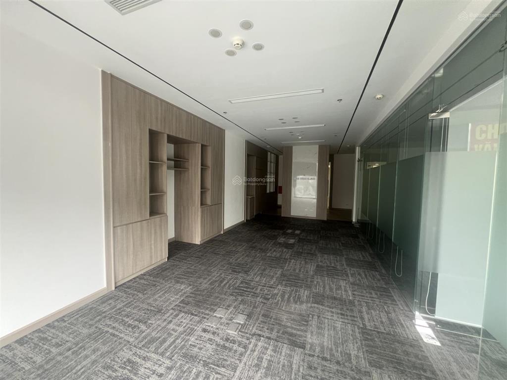 Chính chủ cho thuê văn phòng royal city nguyễn trãi, dt 300m2 giá chỉ 262.916đ/m2/th
