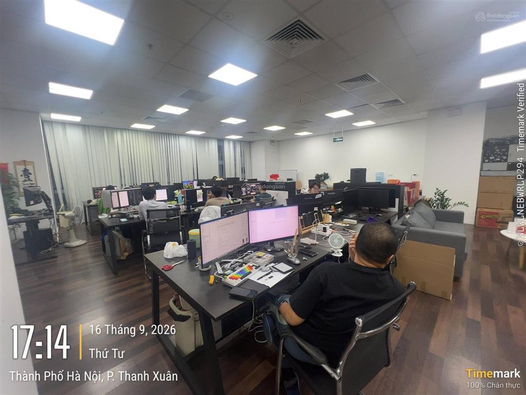 Cho thuê sàn văn phòng goldseason nguyễn tuân, 500m2 có cắt, có sẵn nội thất vào được luôn