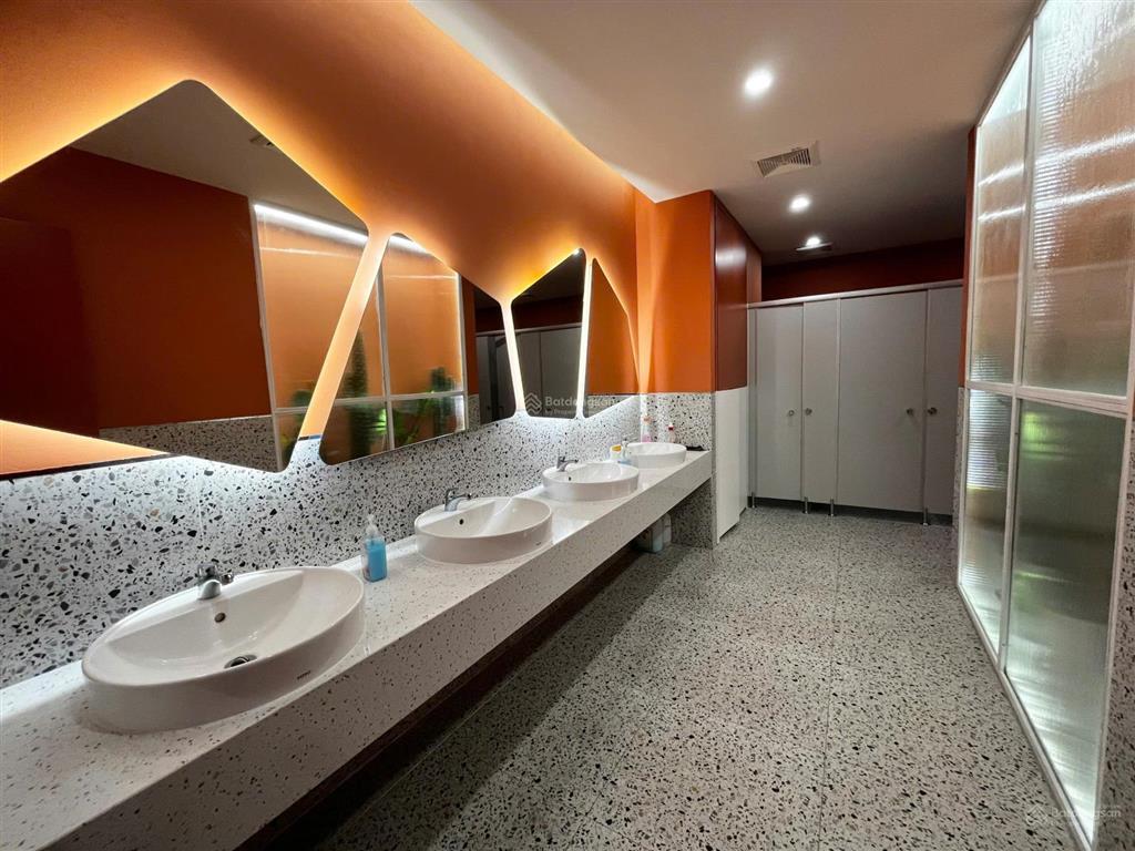 Cho thuê vp tòa hh1 90 nguyễn tuân, diện tích 500m2 cắt từ 100m2