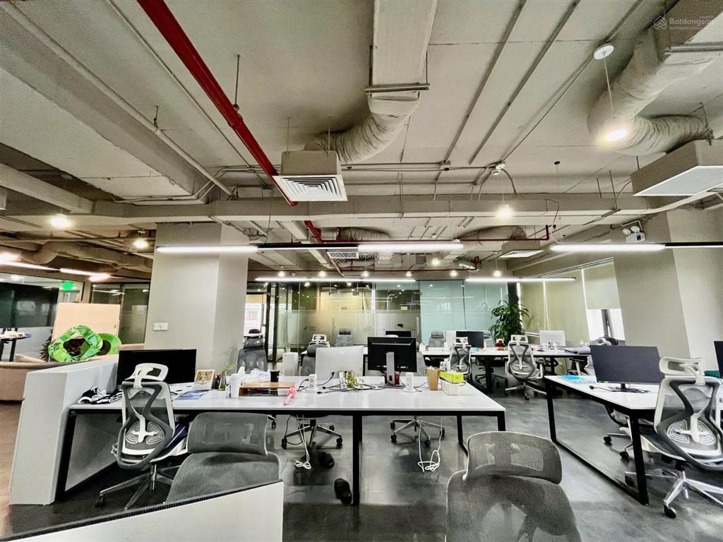 Bql cho thuê văn phòng tòa adg tower 37. dt 250m2 giá chỉ 250 nghìn/m2/th