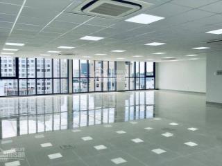 Miễn phí 1 tháng tiền thuê, tại lê văn lương, văn phòng chuyên nghiệp, 130m2 giá thuê chỉ 22tr/th