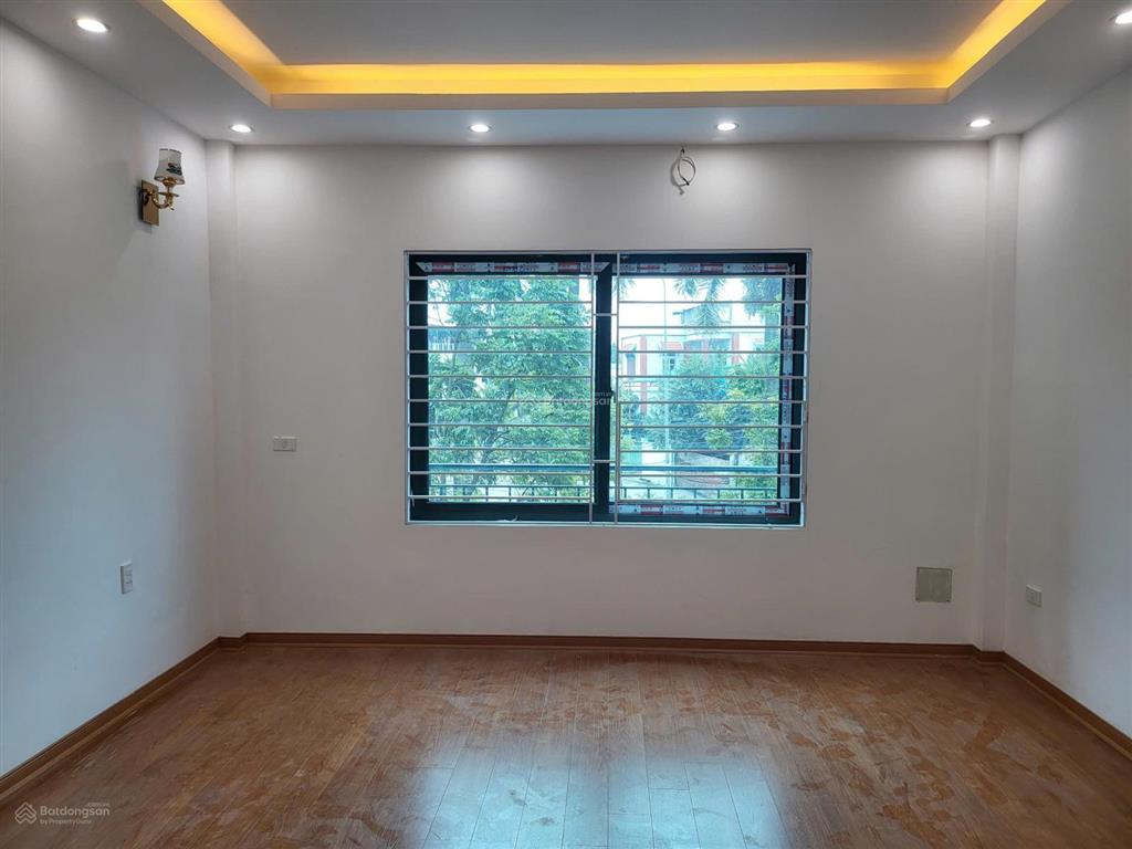Bán gấp căn nhà liên mạc 30m2, 4 tầng đẹp, ô tô đỗ cửa ngày đêm nhà mới chốt rẻ tỷ cho ai mua nhanh