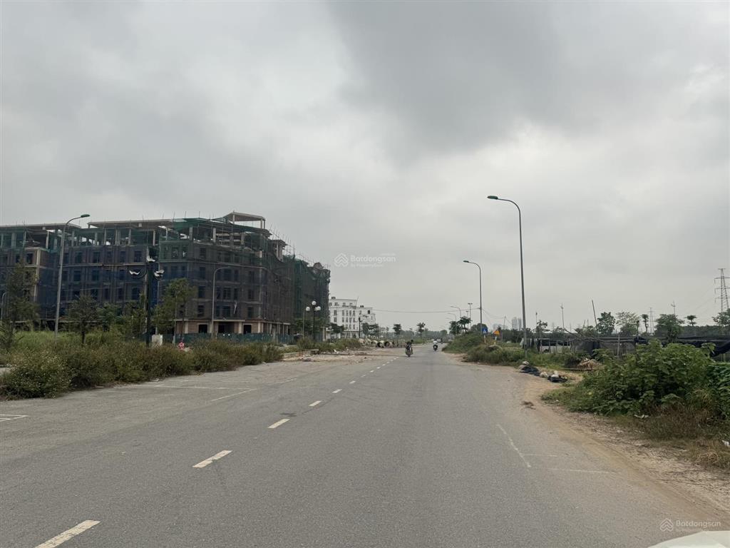 Bán căn lk jade lake tây thăng long 100m mt rộng miên man 22m lô góc cực đẹp , giá mềm