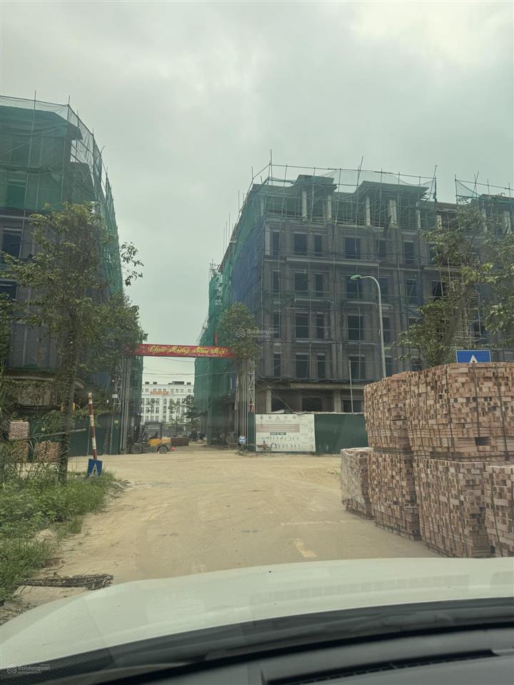 Bán căn lk jade lake tây thăng long 100m mt rộng miên man 22m lô góc cực đẹp , giá mềm