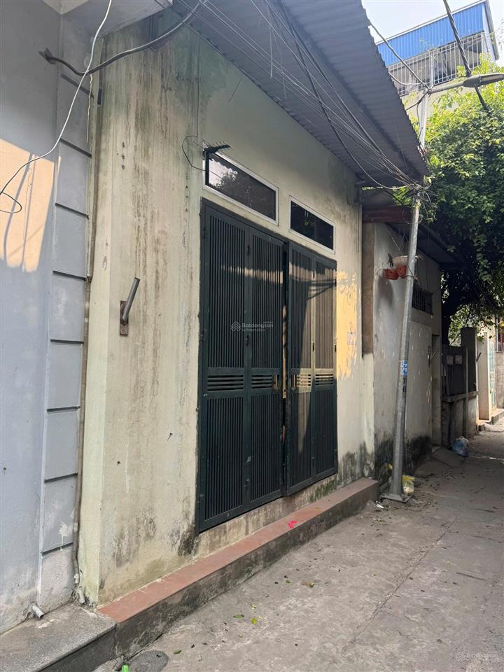 Bán nhà khu phố viên cầu mỏ, gần ô tô, có nhà 1.5 tầng đẹp. vị trí trung tâm sát phố. giá rẻ