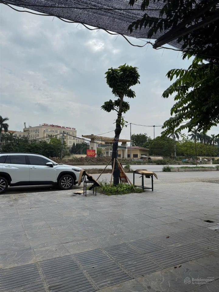 Bán đất khu học viện cảnh sát  đông ngạc mới
vị trí đẹp, kinh doanh, giá cũng đẹp luôn!
