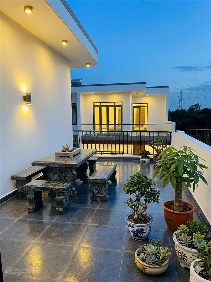 Chính chủ cần bán biệt thự có sân thượng ngay bửu long 2tỷ350