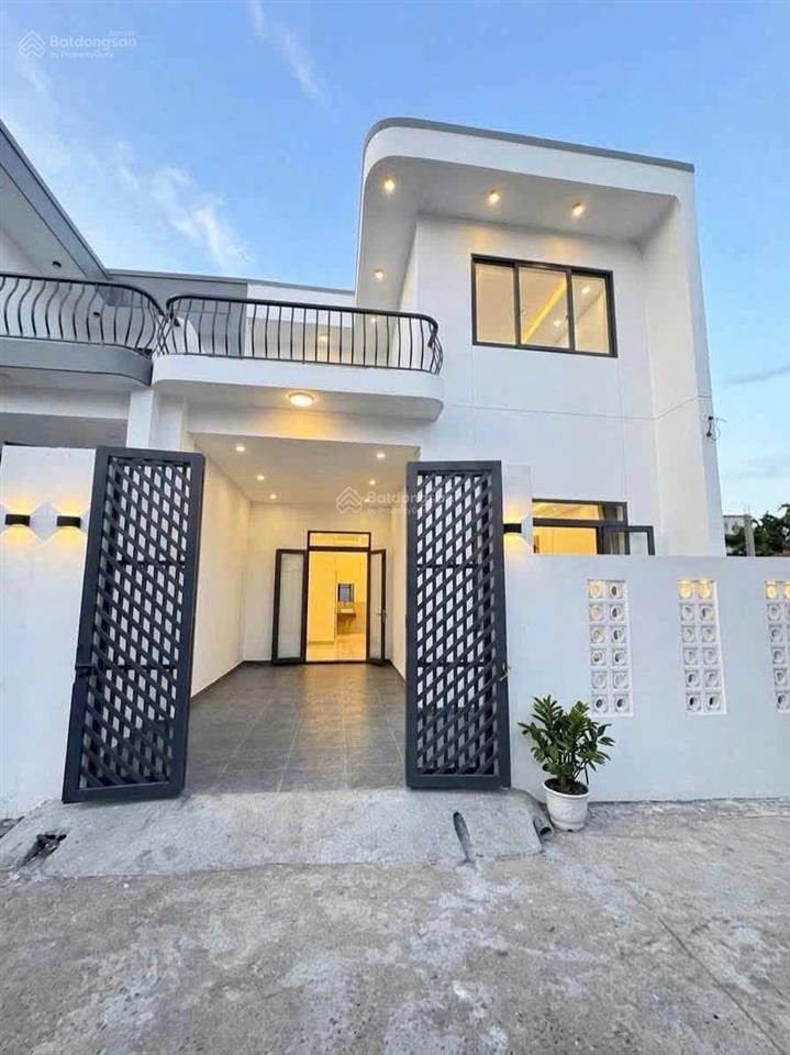 Chính chủ cần bán biệt thự có sân thượng ngay bửu long 2tỷ350