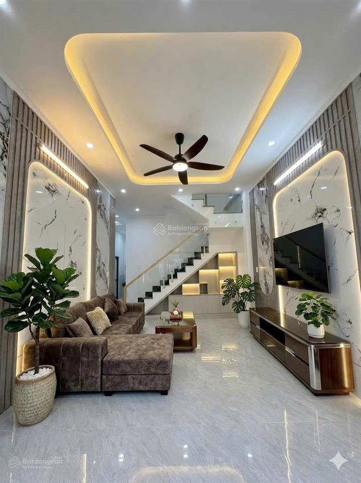 Chính chủ cần bán biệt thự có sân thượng ngay bửu long 2tỷ350