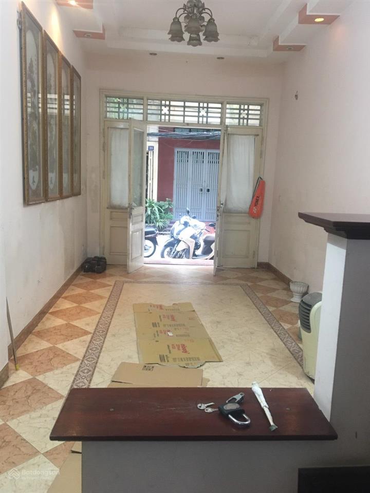 Cho thuê nhà phân lô ngõ 91 nguyễn chí thanh dt 52m2 * 4 tầng mt 4m giá 22tr ngõ thông ô tô vỉa hè