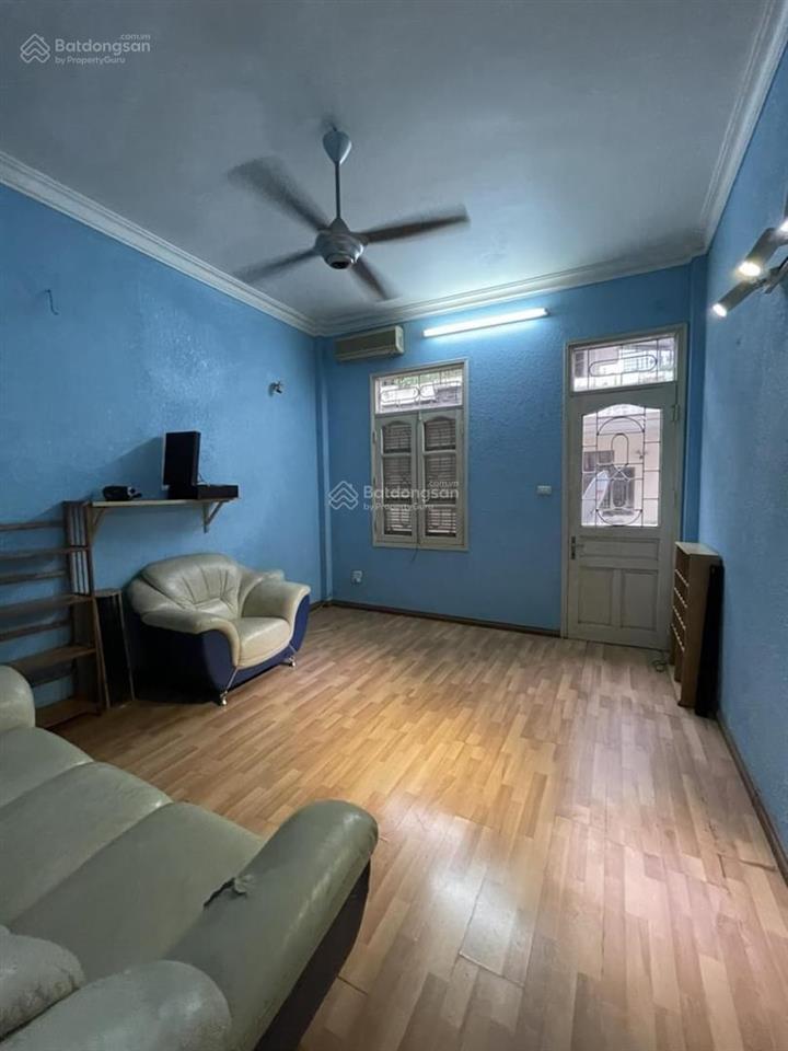 Cho thuê nhà ngõ 84 ngọc khánh dt 65m2 * 5 tầng mt 4.5m giá 22tr ngõ ô tô vào nhà thông thoáng