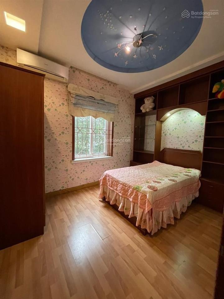 Cho thuê nhà ngõ 84 ngọc khánh dt 65m2 * 5 tầng mt 4.5m giá 22tr ngõ ô tô vào nhà thông thoáng