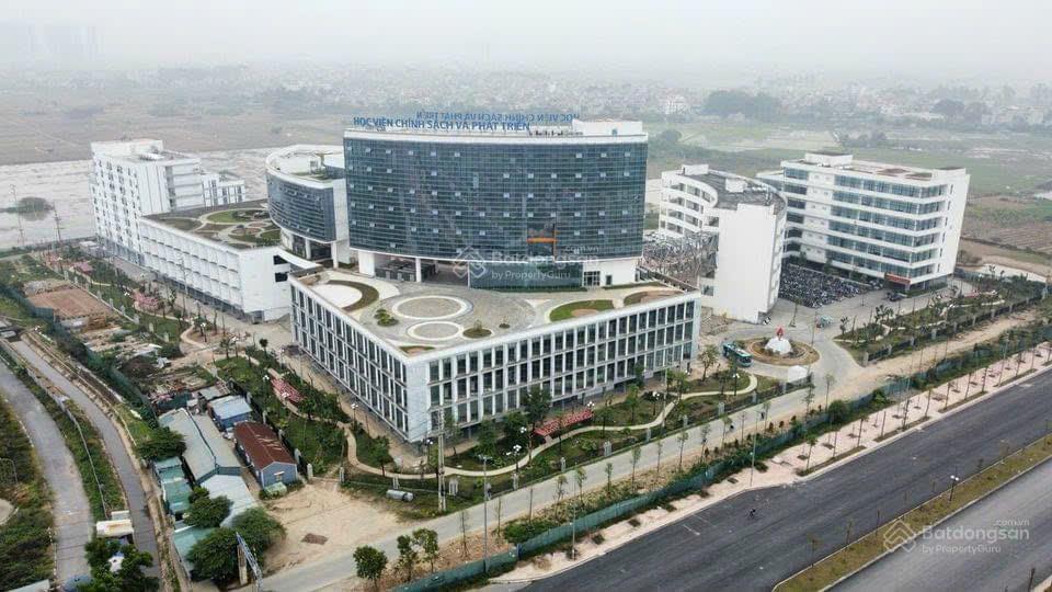 Cần bán nhà 4 tầng 60m2 xã an khánh cũ, đường rộng 20m
