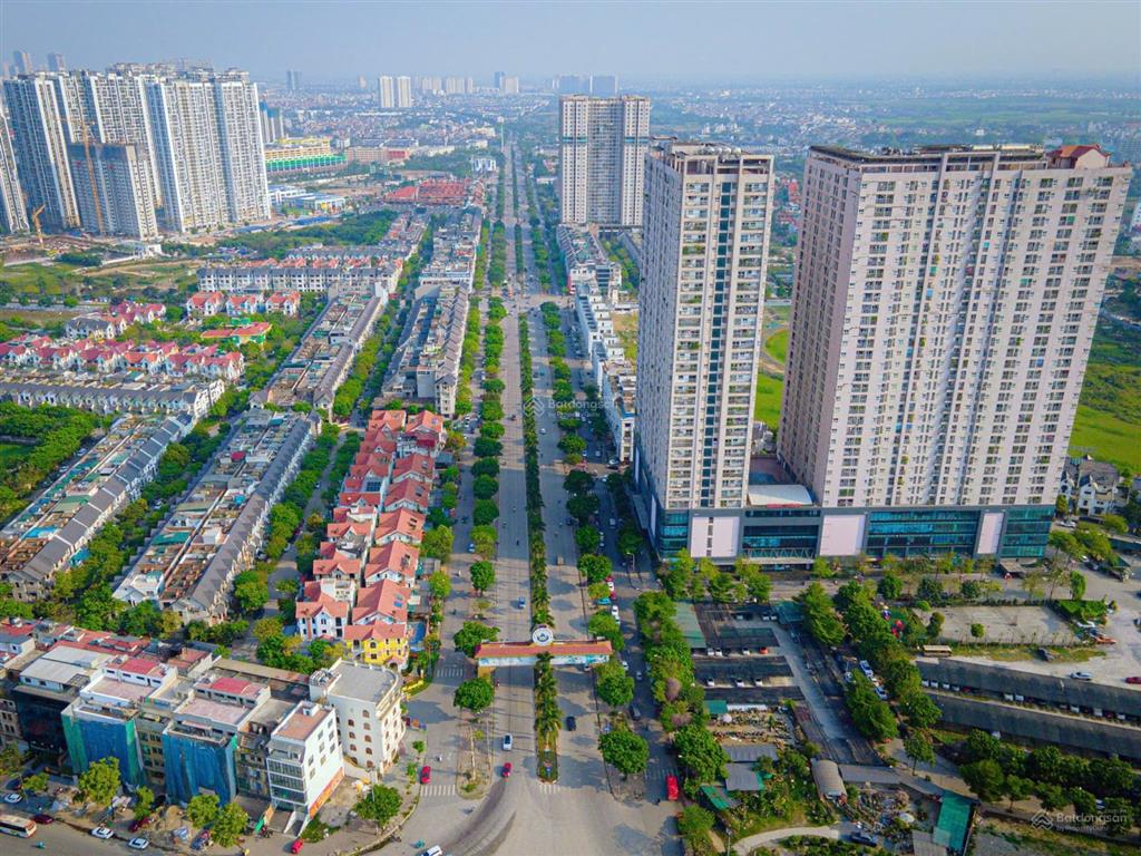 Cần bán nhà 4 tầng 60m2 xã an khánh cũ, đường rộng 20m