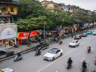 Cho thuê căn hộ khu tập thể d1, trung tự, view trực diện mặt hồ đắc di