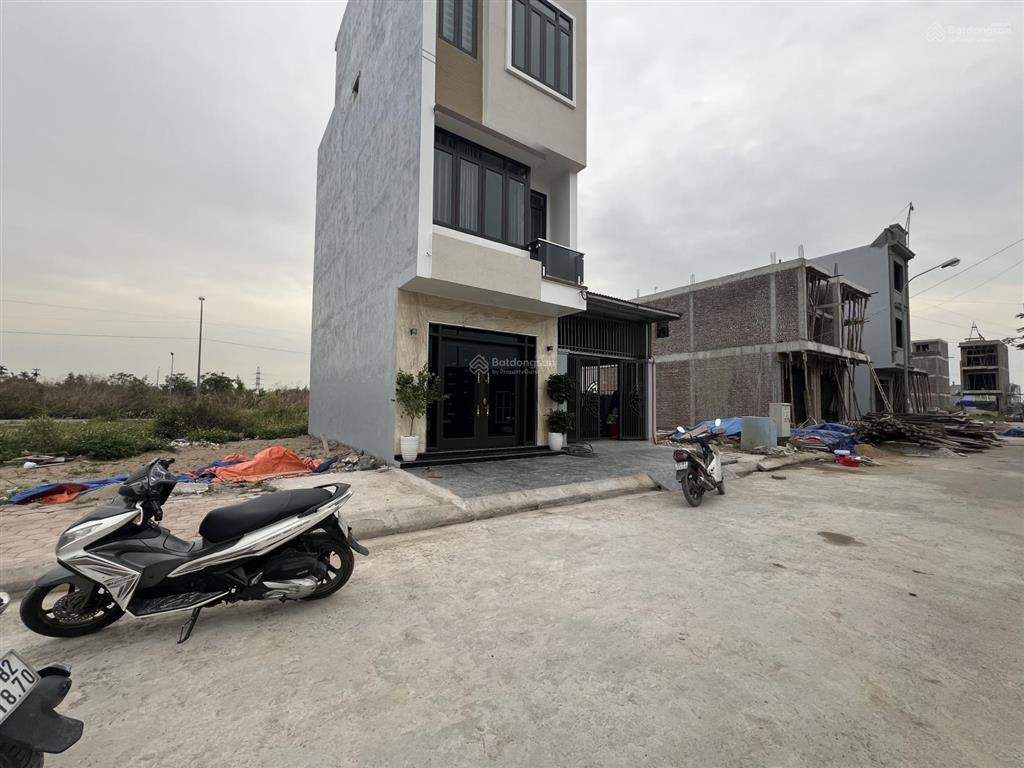 Bán tái định cư tràng cát.giá 2ty320
diện tích 40m ko lỗi phong thủy, sau nhà văn hóa