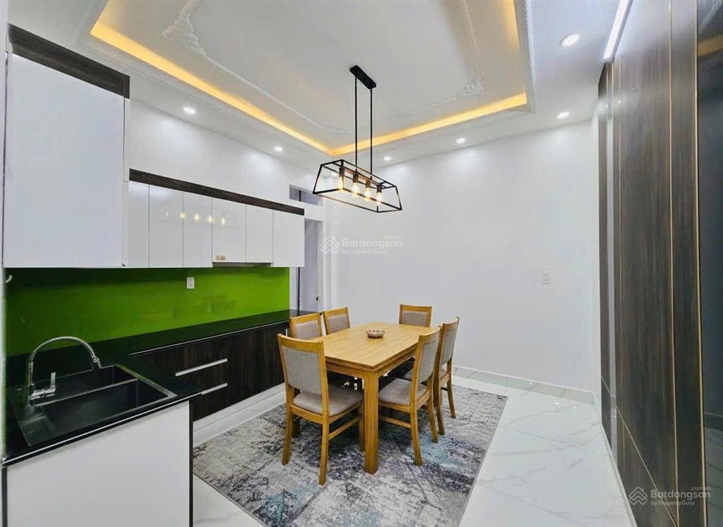 Nhà 4 tầng mặt ngõ. sân cổng  đông khê thông ra lê hồng phong  kinh doanh được