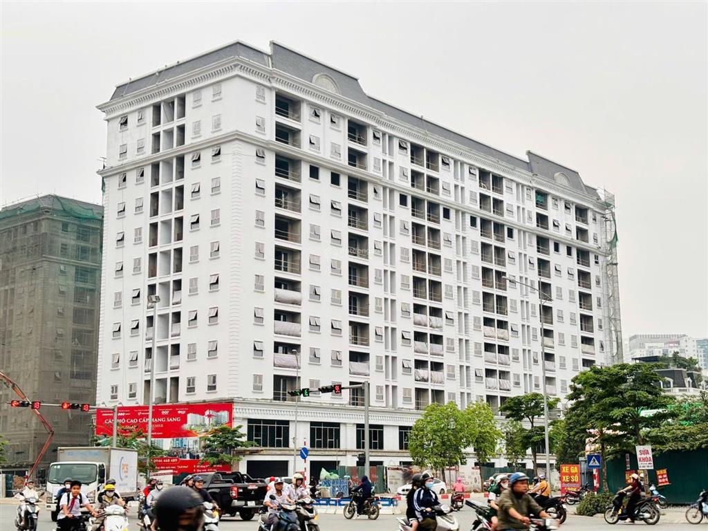Bán căn chung cư flc hausman premium residences  dt 79m2  2pn giá 8,2 tỷ.  0939 668 ***