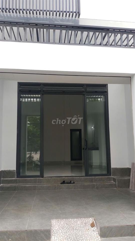 Cho thuê mặt bằng kinh doanh ngay đại học Luật, gần Gigamall