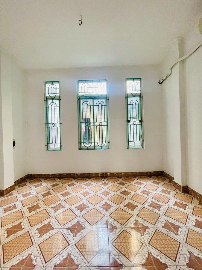 Bán nhà Ngõ Gốc Đề - ngõ rộng, nhà đẹp, 28m2, sổ cực đẹp chỉ 5,7 tỷ