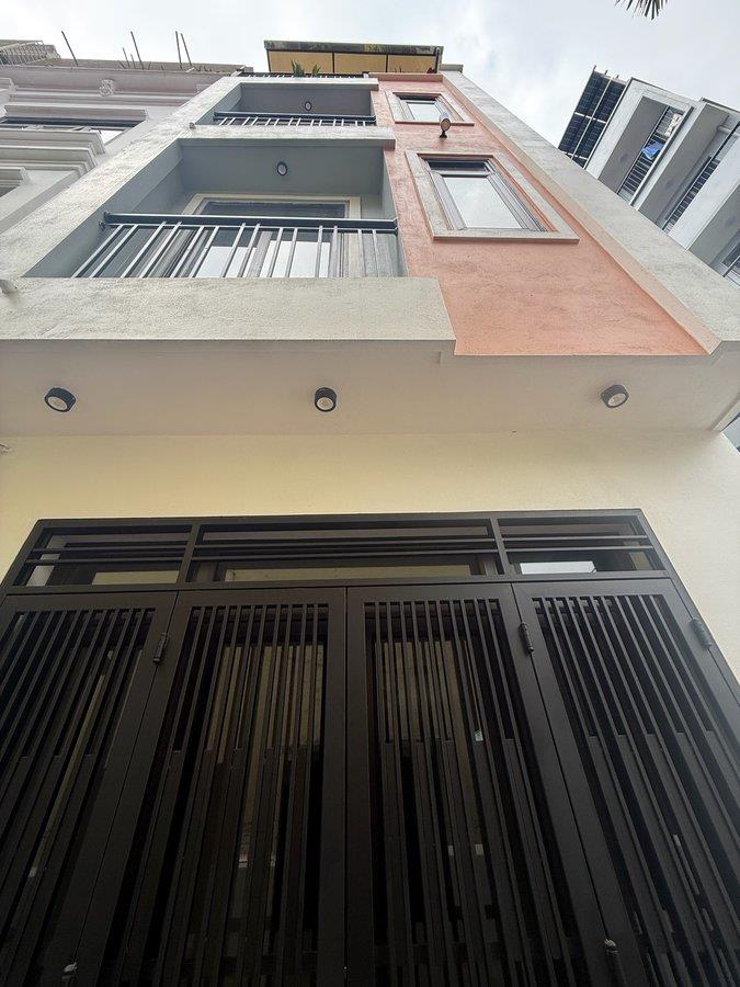 Nhà đẹp Vũ Xuân Thiều, 51m2 full nội thất nhỉnh 7 tỷ