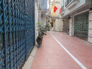 Bán nhà ngõ gốc đề  ngõ rộng, nhà đẹp, 28m2, sổ cực đẹp chỉ 5,7 tỷ
