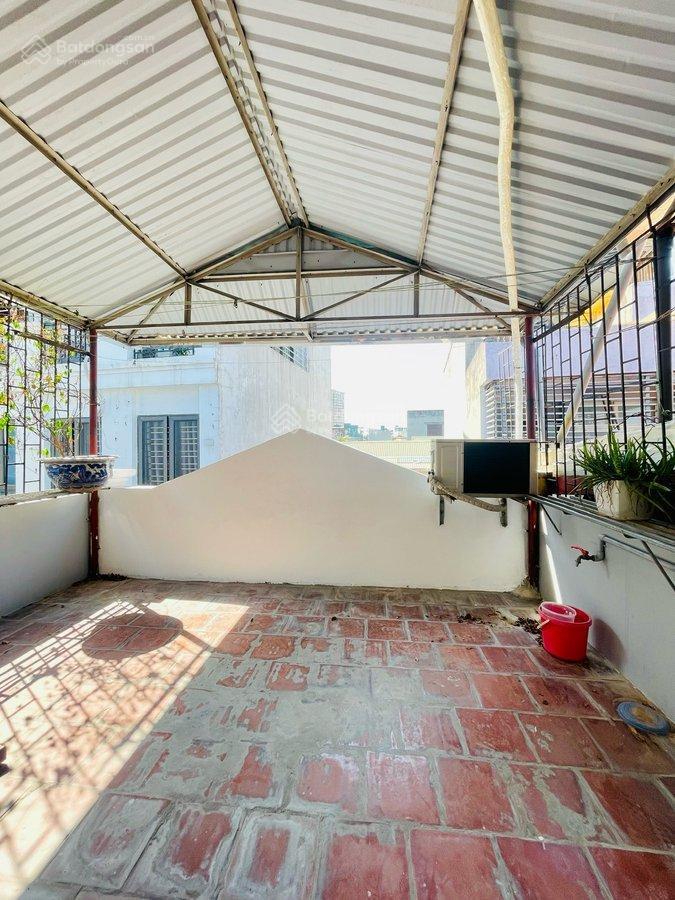 Bán nhà ngõ gốc đề  ngõ rộng, nhà đẹp, 28m2, sổ cực đẹp chỉ 5,7 tỷ