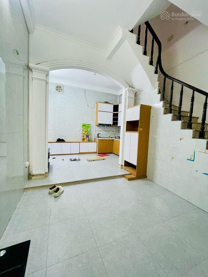 Bán nhà ngõ gốc đề  ngõ rộng, nhà đẹp, 28m2, sổ cực đẹp chỉ 5,7 tỷ